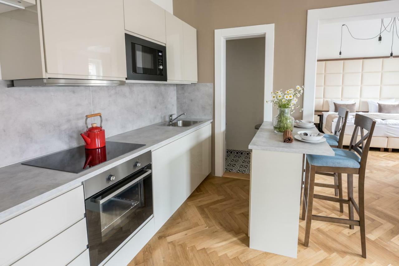 Letna Garden Suites Prague Luaran gambar