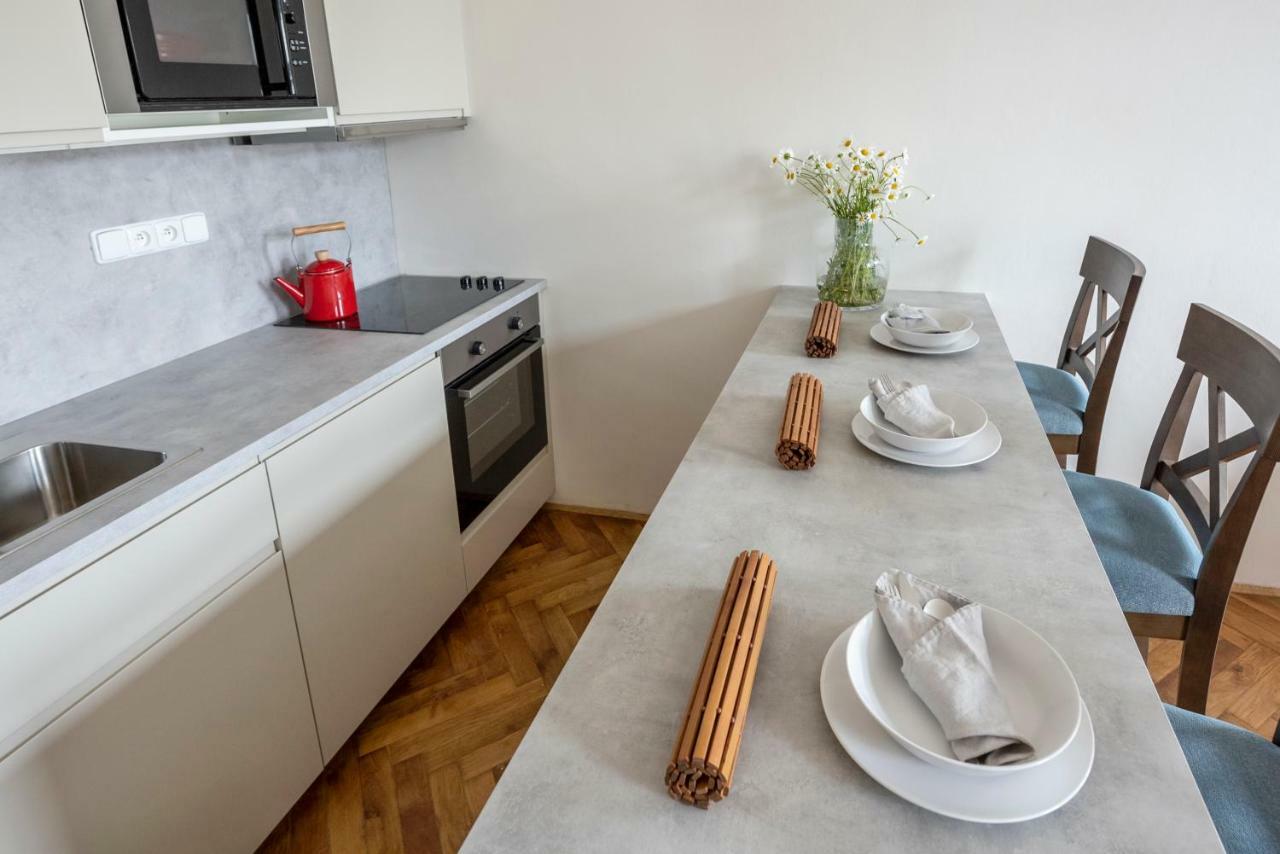 Letna Garden Suites Prague Luaran gambar
