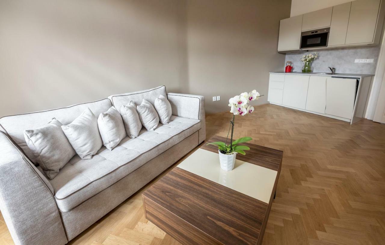Letna Garden Suites Prague Luaran gambar